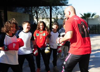 بالصور …نادي Kriss Boxing يكتشف مواهب رياضية بالمدارس