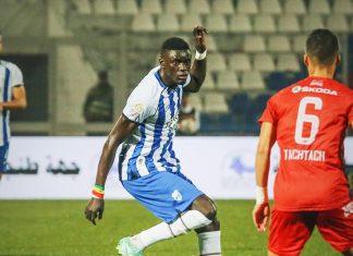 حسنية أكادير ينتصر على مضيفه اتحاد طنجة بهدف في الوقت القاتل