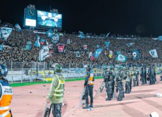 سلطات وجدة تمنع التنقل الجماعي لجمهور الرجاء