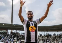 الجيش الملكي يتعاقد مع مهاجم كونغولي