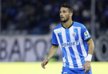 الوداد الرياضي يقترب من التعاقد مع المدافع نبيل مرموق