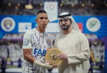 الشيخ سلطان بن حمدان يكرم رحيمي بعد إنجازه التاريخي رفقة المنتخب الأولمبي