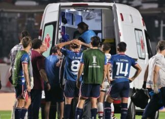 وفاة لاعب أوروغوياني بعد سقوطه قبل أيام في الملعب