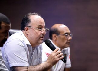 أوراش يجتمع بالمنتخبات العمرية لكرة السلة