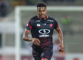 أيوب العملود يسجل أول أهدافه رفقة برسبوليس الإيراني