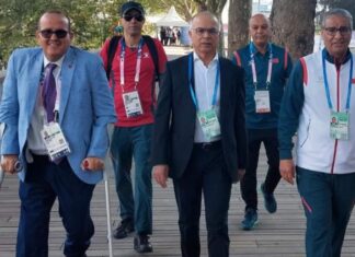 شكيب بنموسى يزور الوفد الرياضي المغربي بالقرية البارا-أولمبية بباريس