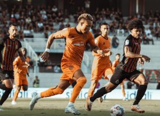 قمة الجولة الرابعة بين الجيش الملكي ونهضة بركان تنتهي بالتعادل