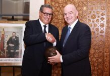 لقاء بين عزيز أخنوش وجياني إنفانتينو حول استعدادات تنظيم كأس العالم 2030