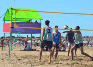 أنشطة رياضية مكثفة لجمعية نادي عالم التزلج بشاطئ الرباط