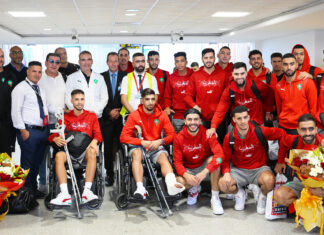 باستقبال حار.. بعثة منتخب “الفوتسال” تصل إلى أرض الوطن