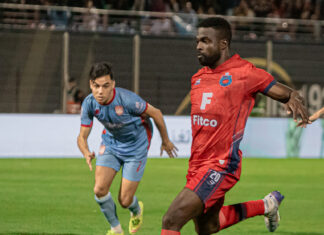 أولمبيك آسفي يقسو على النادي المكناسي بثلاثية