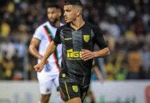 المغرب الفاسي يفوز على الجيش الملكي ويصعد لوصافة ترتيب الدوري