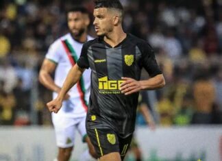 المغرب الفاسي يفوز على الجيش الملكي ويصعد لوصافة ترتيب الدوري