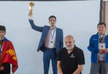 البطل المغربي ياسين رفيق يحقق إنجازا تاريخيا في بطولة العالم للشطرنج باليونان