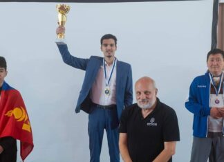 البطل المغربي ياسين رفيق يحقق إنجازا تاريخيا في بطولة العالم للشطرنج باليونان