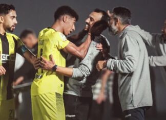 المغرب الفاسي يفوز على الوداد الرياضي بأربعة أهداف لهدف