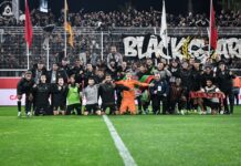 الجيش الملكي يتعادل مع صن داونز ويتأهل متصدرا المجموعة الثانية