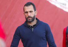 الوداد الرياضي يقدم تعازيه لعادل رمزي في وفاة والده