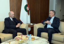 فوزي لقجع يستقبل رئيس الاتحاد الإسباني لكرة القدم