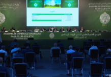 الرجاء يعلن تعيين بيرواين رئيسا للنادي وتأجيل الجمع العام غير العادي