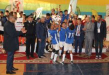 بني ملال.. تتويج الفائزين في البطولة الوطنية المدرسية لكرة القدم الخماسية