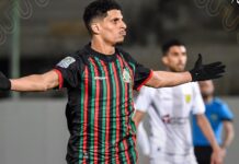 الجيش الملكي يفوز على المغرب الفاسي بثلاثية