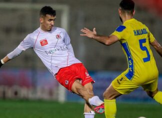 الفتح الرياضي يفوز على شباب السوالم بأربعة أهداف لهدفين