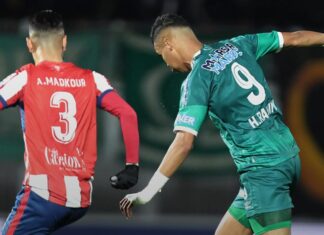 التعادل الإيجابي يحسم مباراة الرجاء والمغرب التطواني