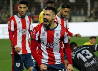 المغرب التطواني يفوز على نهضة الزمامرة بثلاثية نظيفة