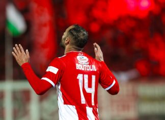 الوداد يفوز على السوالم ويواصل التنافس مع الجيش على الوصافة