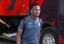 مايلولا يتلقى خبر وفاة والدته بعد نهاية مباراة الوداد والزمامرة