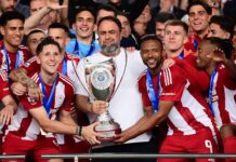 أيوب الكعبي يقود أولمبياكوس للتتويج بكأس اليونان