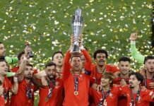 البرتغال يتوج بلقب الأمم الأوروبية على حساب إسبانيا