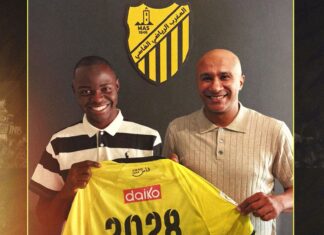 المغرب الفاسي يعلن تعاقده مع النيجيري بنجامين تانيمو