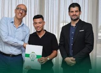 الرجاء الرياضي يعلن تعاقده مع معاذ الضحاك