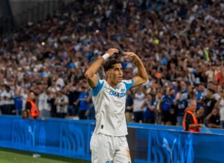 نايف أكرد يقود مارسيليا للفوز على باريس سان جيرمان