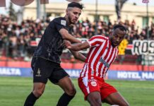 النادي المكناسي يفوز على الفتح الرياضي