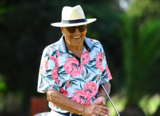 بالصور.. النادي الملكي للجولف بالمحمدية يكرم أيقونة الجولف محمد مقرون