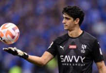 ياسين بونو خامس أفضل حارس في العالم