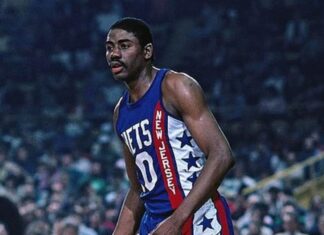 وفاة والد الدولي المغربي أمير ريتشاردشون