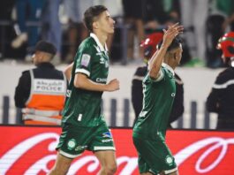 الرجاء الرياضي يفوز على الكوكب المراكشي في الوقت القاتل