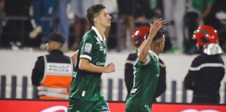 الرجاء الرياضي يفوز على الكوكب المراكشي في الوقت القاتل