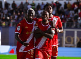 الوداد الرياضي يعود من آسفي بثلاث نقاط ثمينة