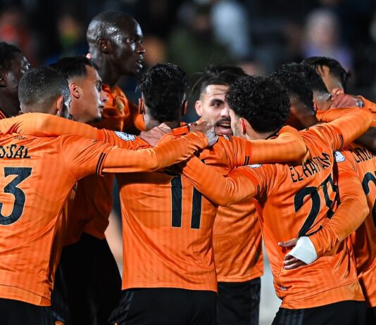 نهضة بركان يدشن مشواره في دور المجموعات بفوز ثمين