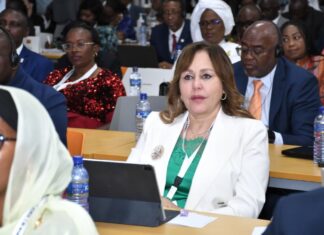 رئيس بوروندي يستقبل قادة الرياضة الإفريقية بحضور بشرى حجيج