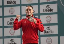 المغربي سعيد أوبايا يُتوج بالميدالية الفضية في بطولة العالم للكاراتيه