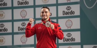 المغربي سعيد أوبايا يُتوج بالميدالية الفضية في بطولة العالم للكاراتيه