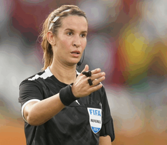 الحكمة الدولية بشرى كربوبي تعلن اعتزالها