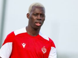 الوداد الرياضي يعزي عزيز كي في وفاة ابنه