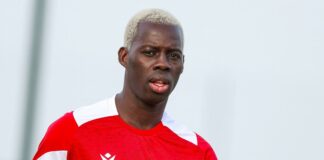 الوداد الرياضي يعزي عزيز كي في وفاة ابنه